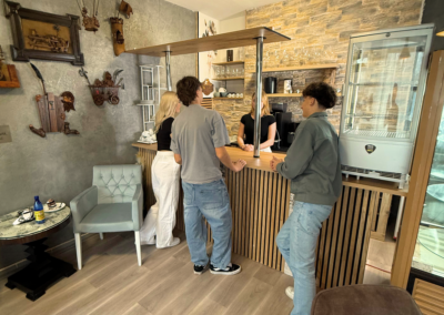 HOTEL ZELENÝ DŮM - KAVÁRNA