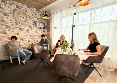 HOTEL ZELENÝ DŮM - KAVÁRNA